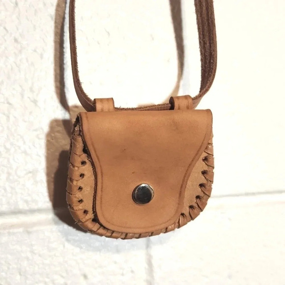 Vintage Tiny Handmade Genuine Leather Saddle Bag Coin Purse Snap Closure Strap - Picture 6 of 6